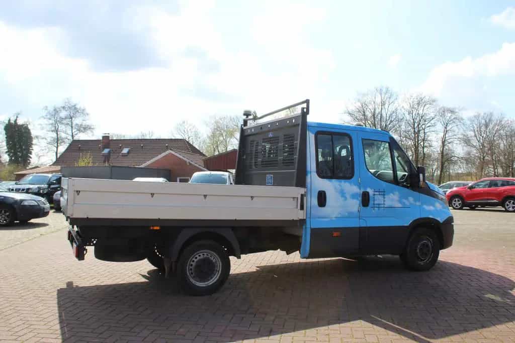 Iveco Daily Fahrgestell Doppelkabine 35 S 04/2017-photo-2