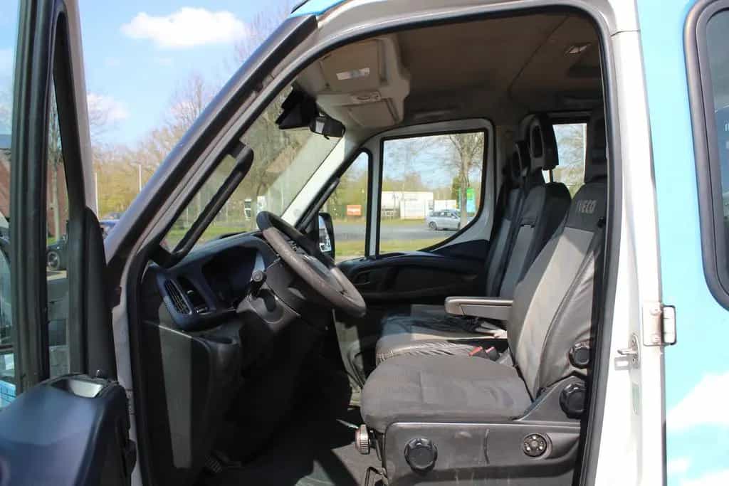 Iveco Daily Fahrgestell Doppelkabine 35 S 04/2017-photo-8