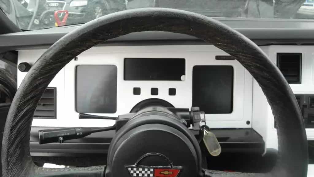 Corvette C4 07/1984-photo-17