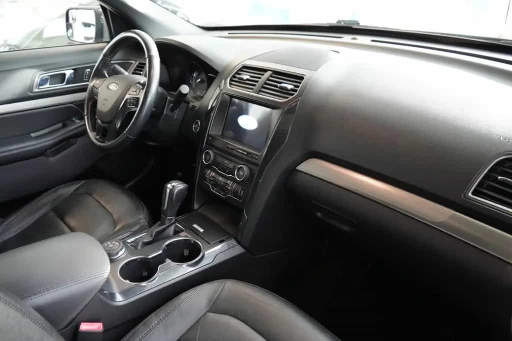 Ford Explorer XLT 4WD *7-Sitzer *LPG-Gas 08/2018-photo-10