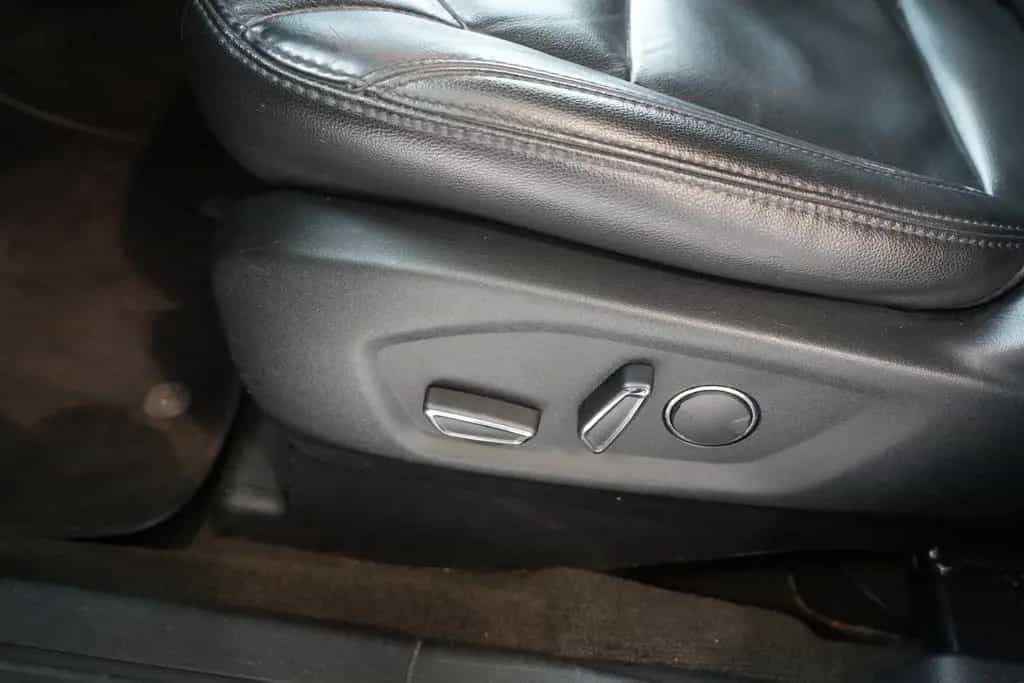 Ford Explorer XLT 4WD *7-Sitzer *LPG-Gas 08/2018-photo-11