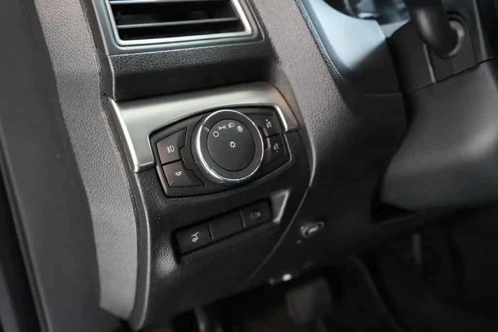 Ford Explorer XLT 4WD *7-Sitzer *LPG-Gas 08/2018-photo-18