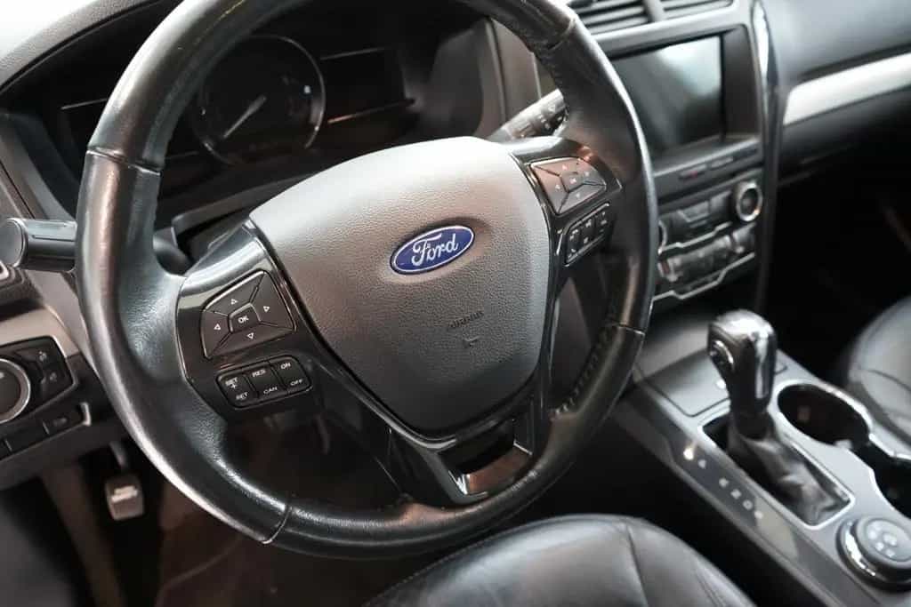 Ford Explorer XLT 4WD *7-Sitzer *LPG-Gas 08/2018-photo-9