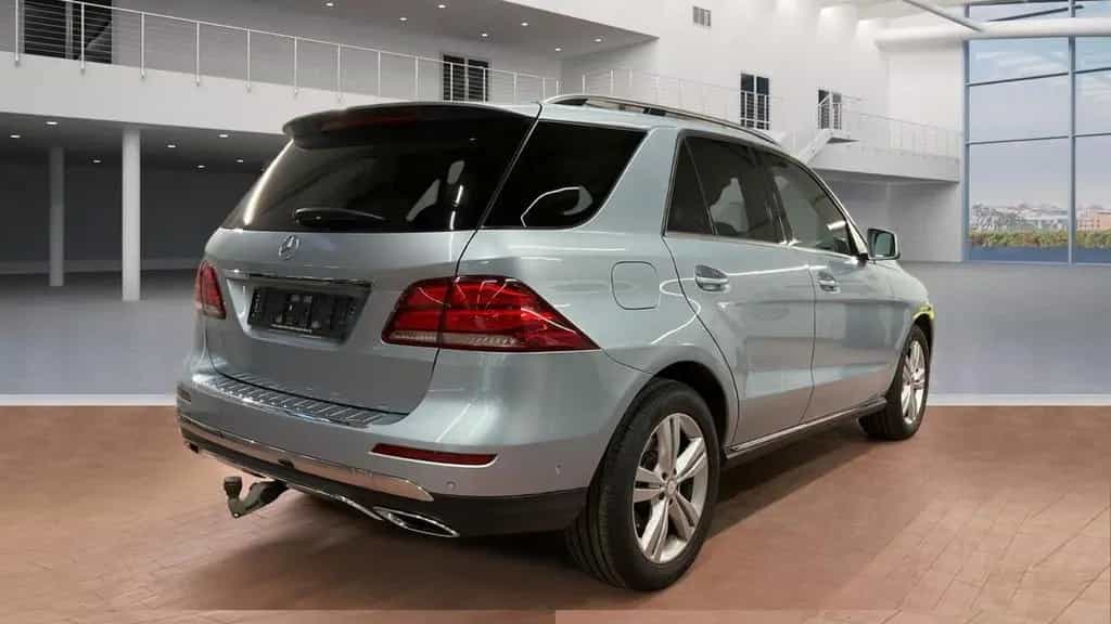 Mercedes-Benz GLE-Class 350 d 4Matic 9G AIRMATIC|PANO|360°|AHK 3,5t 11/2015-photo-4