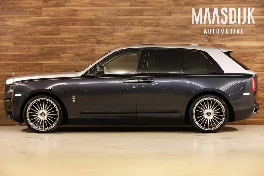 Rolls-Royce Cullinan 6.75 V12|Two-Tone|Massage|Pano|Bespoke| 01/2023-photo-12