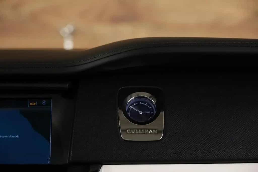 Rolls-Royce Cullinan 6.75 V12|Two-Tone|Massage|Pano|Bespoke| 01/2023-photo-38