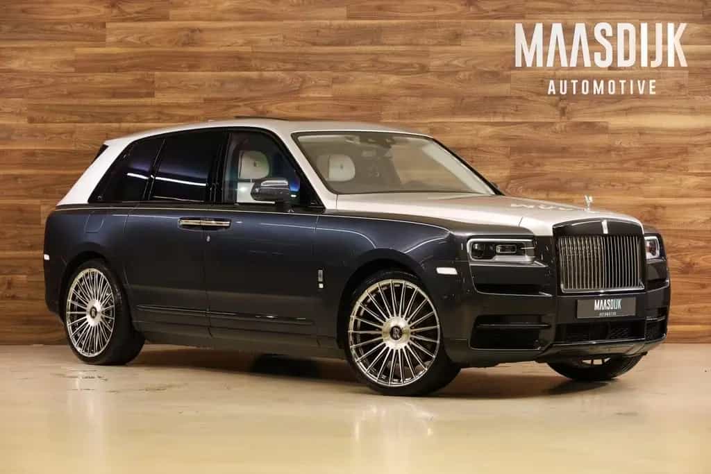 Rolls-Royce Cullinan 6.75 V12|Two-Tone|Massage|Pano|Bespoke| 01/2023-photo-4