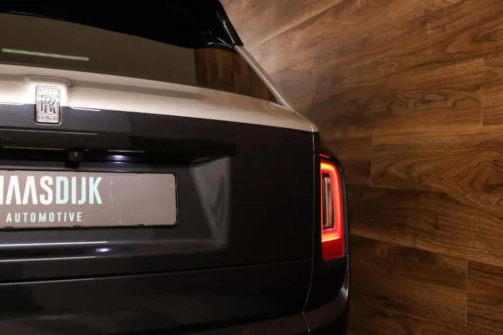 Rolls-Royce Cullinan 6.75 V12|Two-Tone|Massage|Pano|Bespoke| 01/2023-photo-45