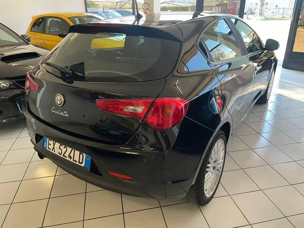 Alfa Romeo Giulietta 1.4 Turbo 105 CV DISTINCTIV 03/2014-photo-5
