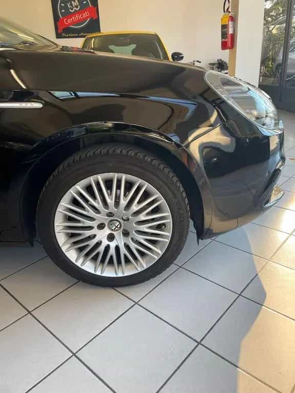 Alfa Romeo Giulietta 1.4 Turbo 105 CV DISTINCTIV 03/2014-photo-9