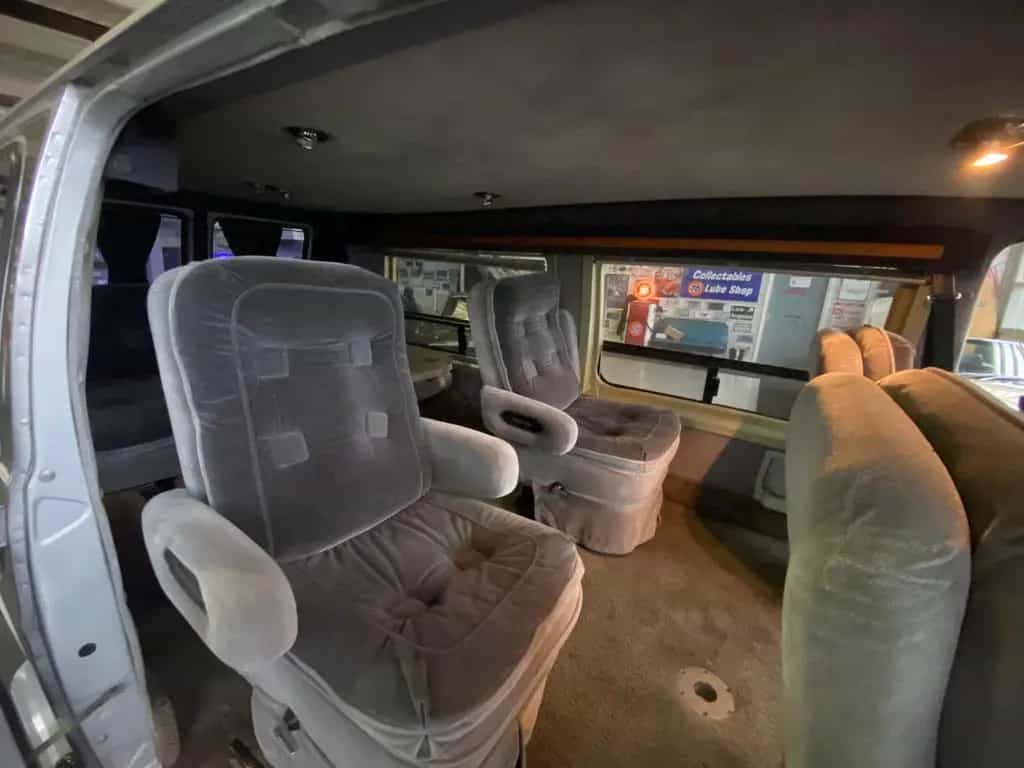 Dodge RAM VAN B250 *V8*Oldtimer*H-Kennz*TÜV* 07/1987-photo-12
