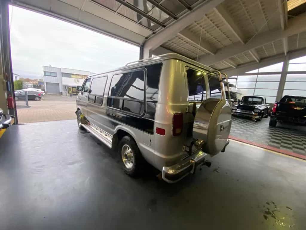 Dodge RAM VAN B250 *V8*Oldtimer*H-Kennz*TÜV* 07/1987-photo-5