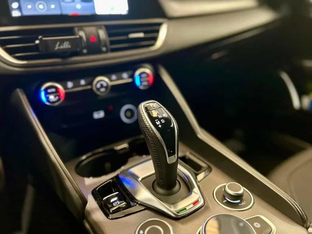 Alfa Romeo Giulia 2.2 Turbodiesel 190 CV AT8 Spr 11/2020-photo-11
