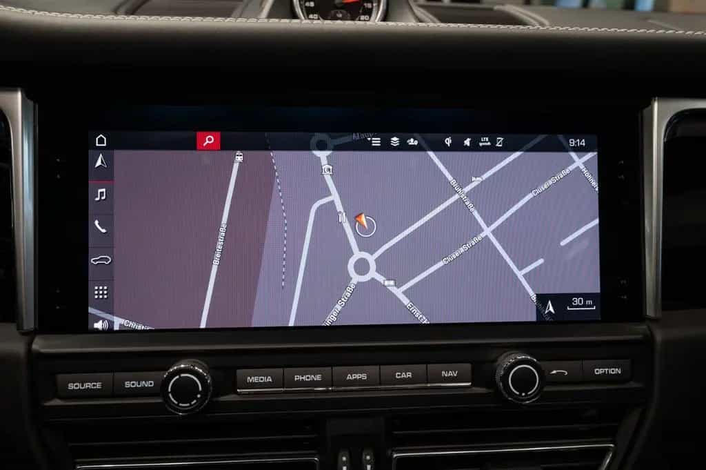 Porsche Macan GTS|SPORT-DESIGN|CHRONO|PANO|BOSE|NAVI 06/2020-photo-19