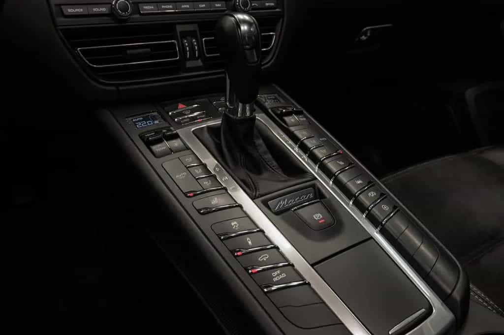 Porsche Macan GTS|SPORT-DESIGN|CHRONO|PANO|BOSE|NAVI 06/2020-photo-27