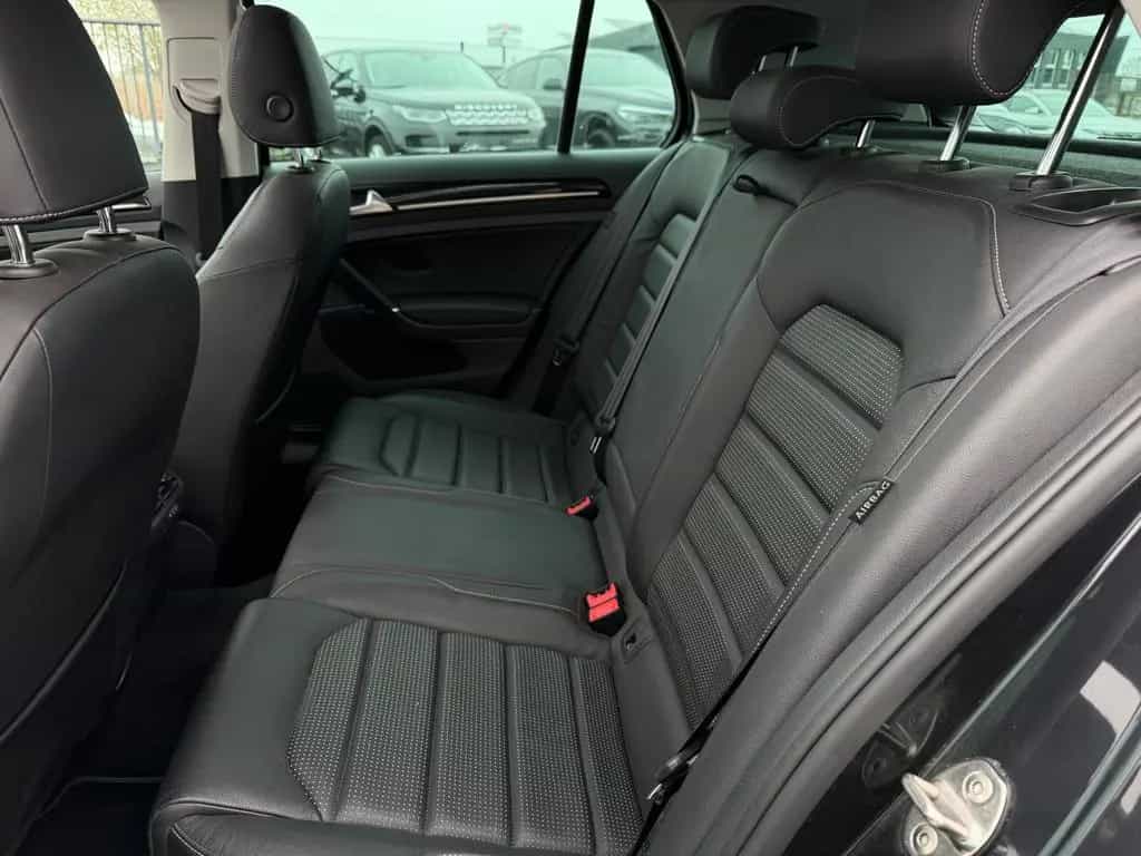 Volkswagen Golf 1.5 TSI High Exclusive *Panoramadach 06/2019-photo-13