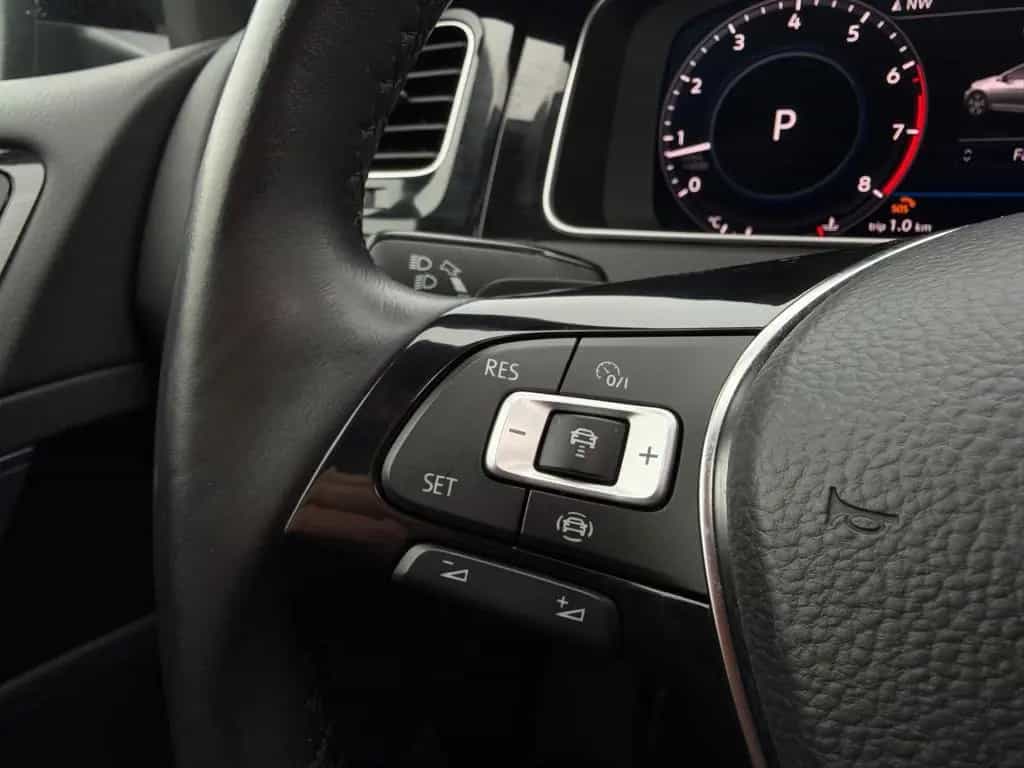 Volkswagen Golf 1.5 TSI High Exclusive *Panoramadach 06/2019-photo-15