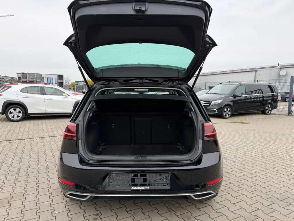 Volkswagen Golf 1.5 TSI High Exclusive *Panoramadach 06/2019-photo-26