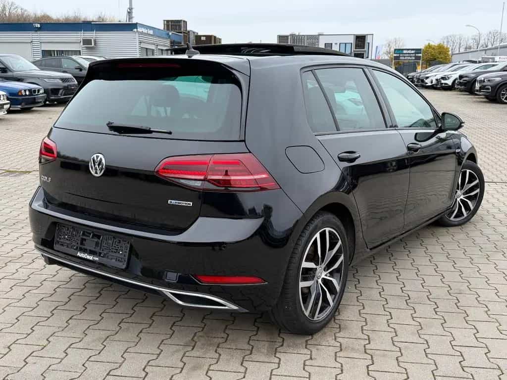 Volkswagen Golf 1.5 TSI High Exclusive *Panoramadach 06/2019-photo-3