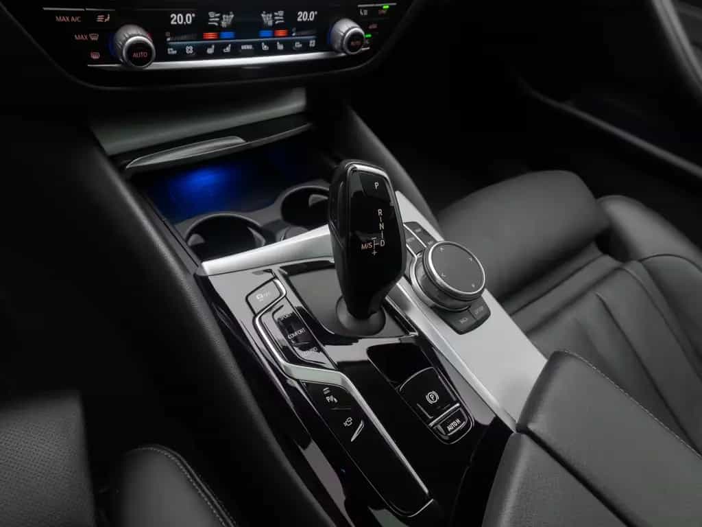 BMW 5 Series 530d xD 360°Glasdach Laser HUD DAB HiFi SoftCl 04/2021-photo-21