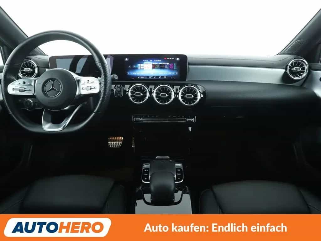 Mercedes-Benz A-Class 250 4Matic AMG Line Aut.*NAV*TEMP*360CAM*PDC* 12/2018-photo-11