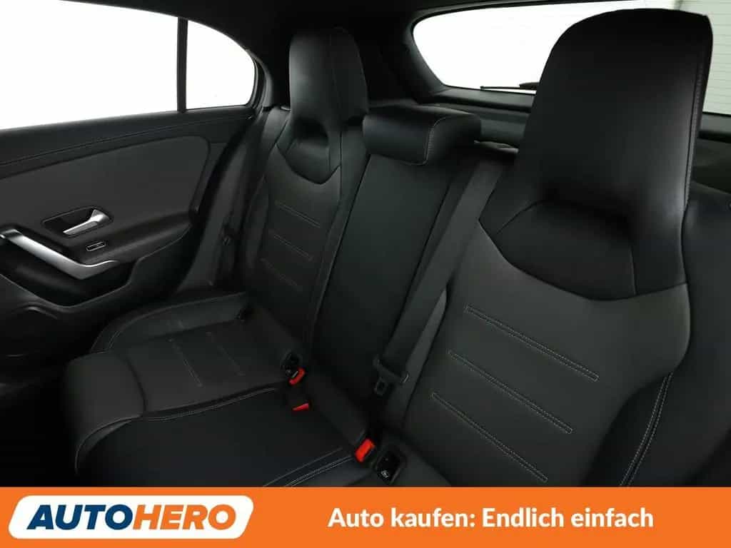 Mercedes-Benz A-Class 250 4Matic AMG Line Aut.*NAV*TEMP*360CAM*PDC* 12/2018-photo-13