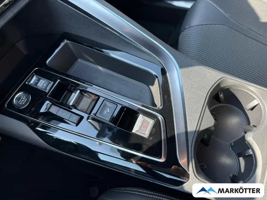Peugeot 3008 GT 1.2 PureTech 130 EU6d SHZ/BLIS/CAM/ACC 09/2023-photo-20