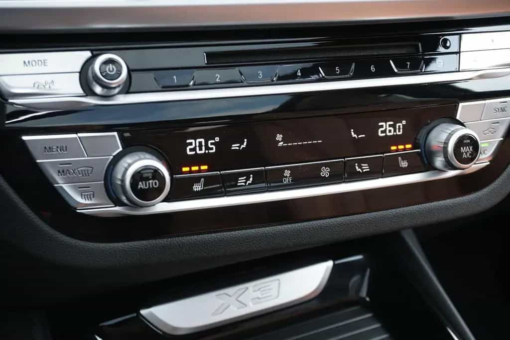 BMW X3 xD M Sport LED Leder Pano RFK HUD AHK Ambient 12/2018-photo-27