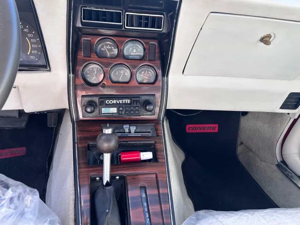 Corvette C3 07/1978-photo-12