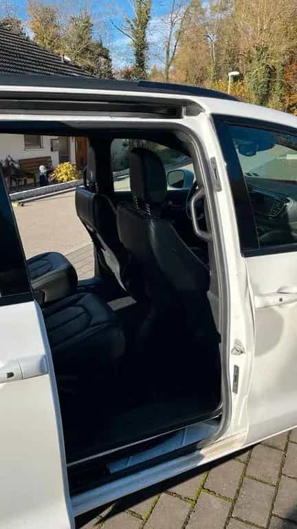 Chrysler Pacifica Van 7 Sitzer Familienauto 07/2018-photo-4