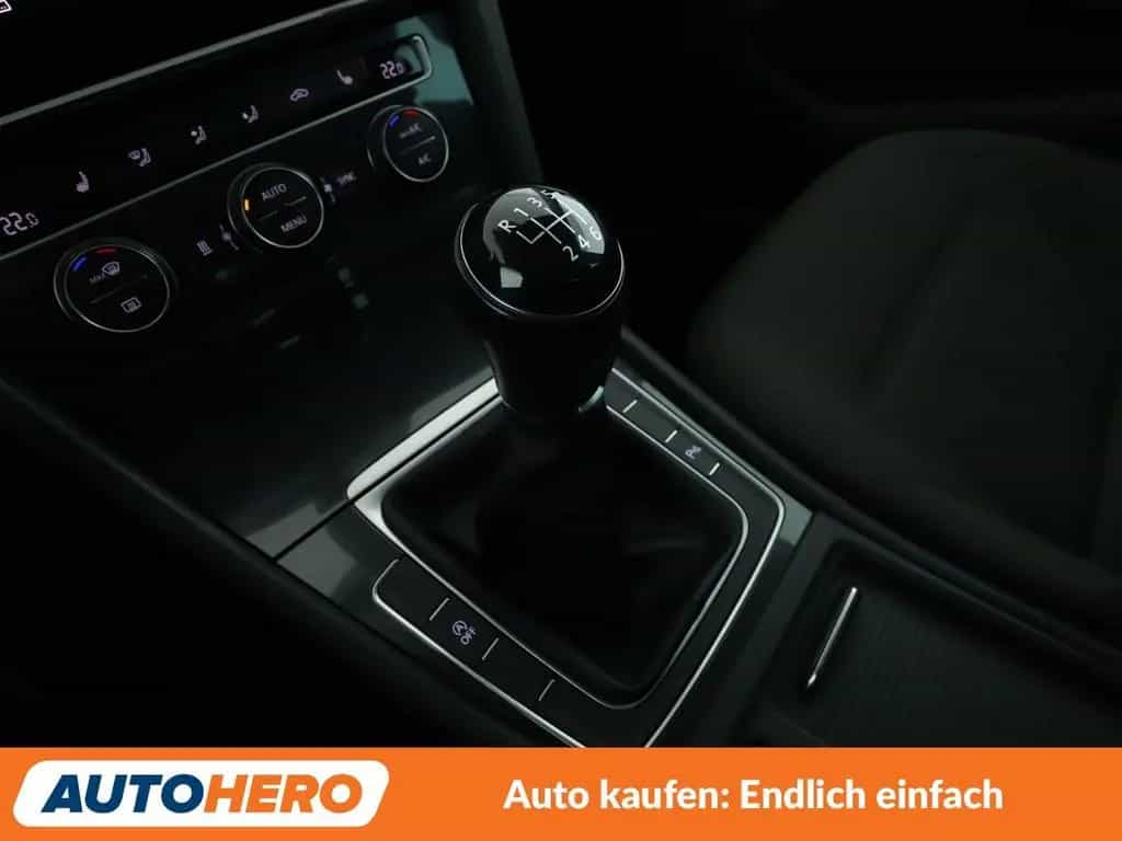 Volkswagen Golf VII 1.4 TSI Comfortline BMT*STAND-HZG*PDC* 04/2017-photo-22