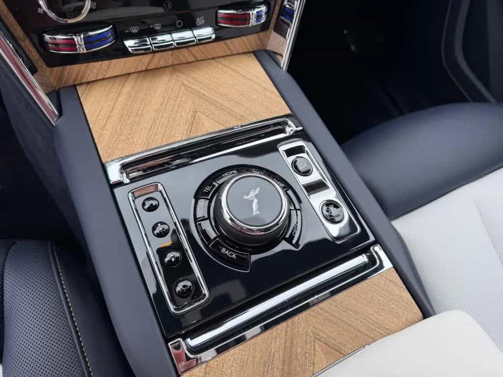 Rolls-Royce SERIES II|CULLINAN PACK|SHOOTING STAR|MULTIMEDIA null-photo-28