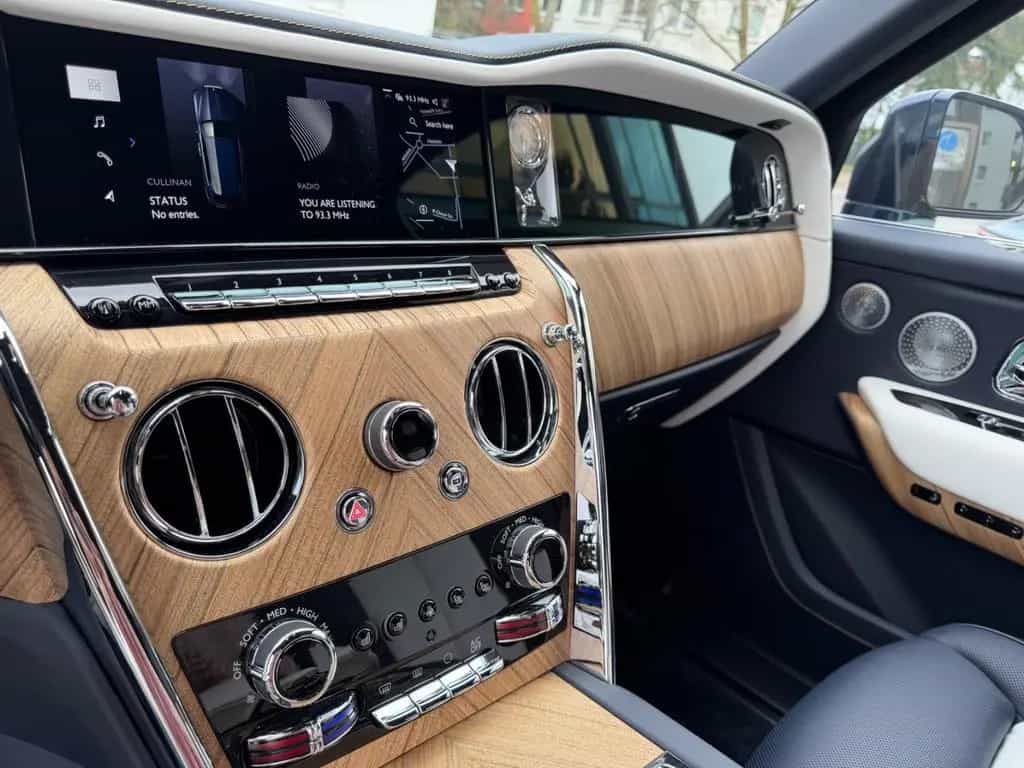 Rolls-Royce SERIES II|CULLINAN PACK|SHOOTING STAR|MULTIMEDIA null-photo-29