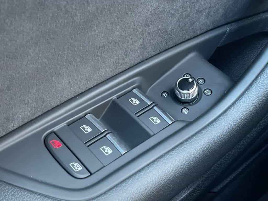 Audi A4 40 TFSI Avant S line quattro Matrix/AHK/Pano/ 11/2022-photo-22
