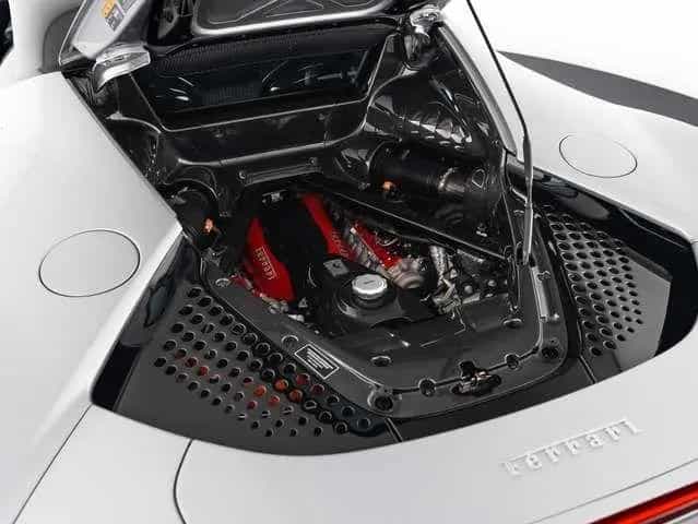 Ferrari SF90 Stradale 10/2023-photo-11