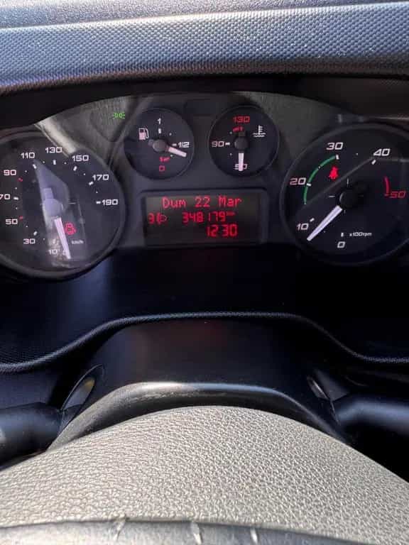 Iveco Daily 03/2015-photo-13