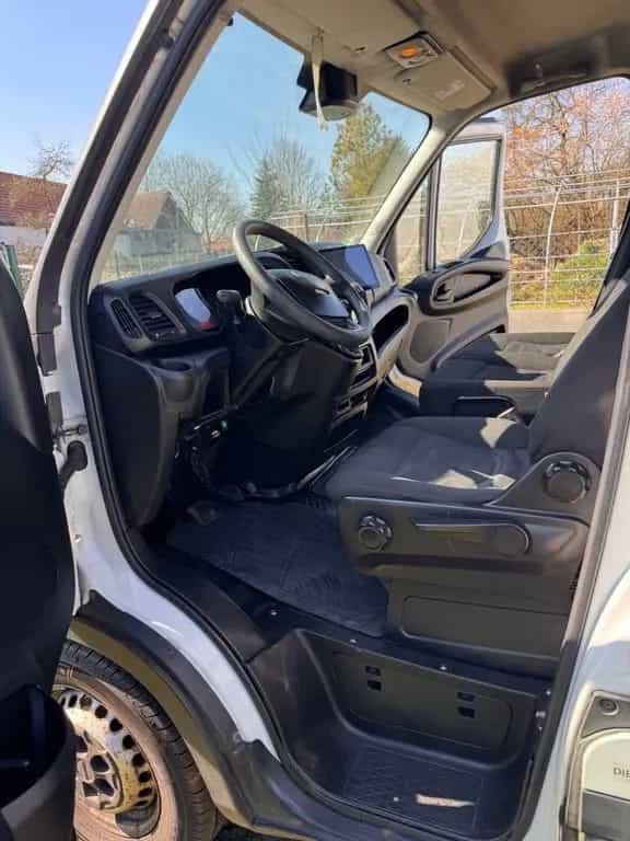 Iveco Daily 03/2015-photo-8