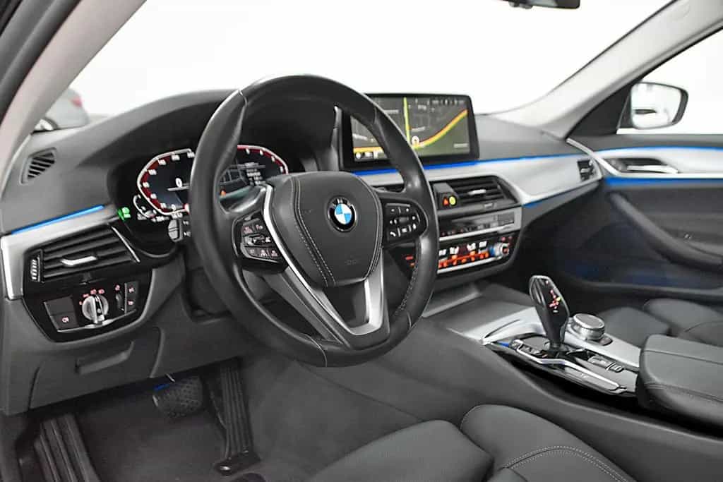 BMW 5 Series 520D XDRIVE *AUS 1 HAND*FINANZIERUNG MÖGLICH* 02/2021-photo-1