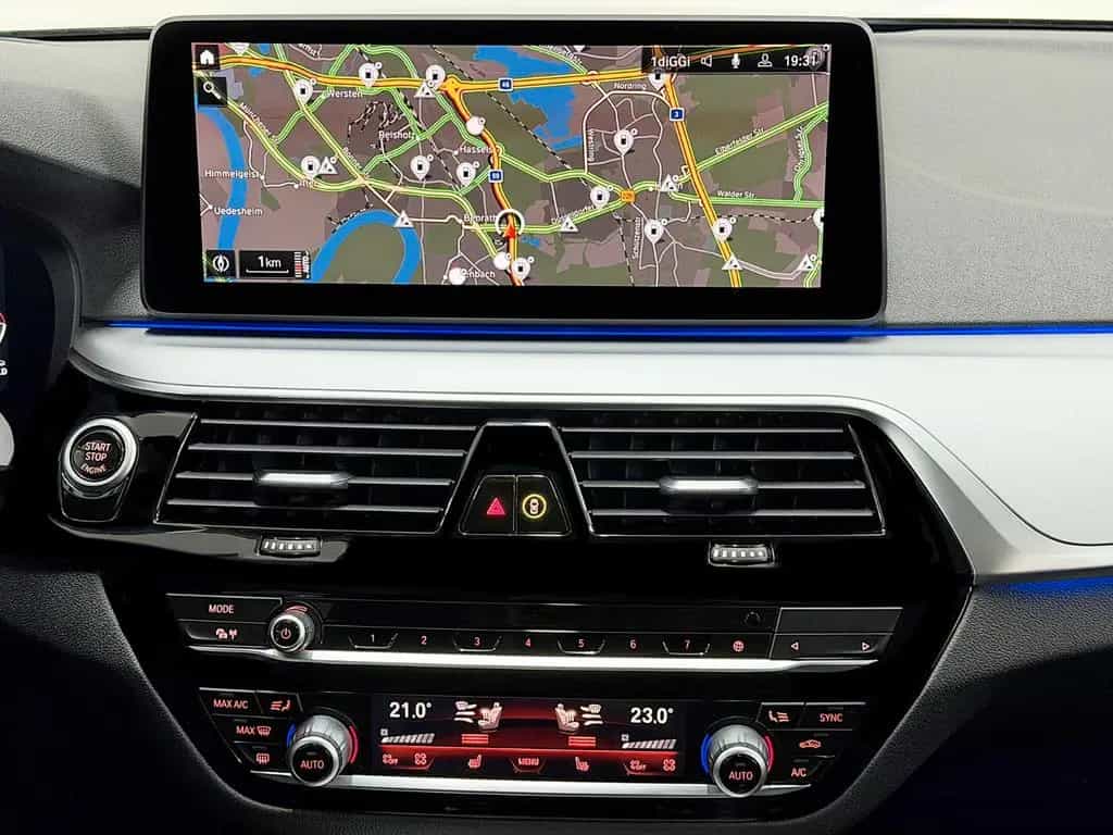 BMW 5 Series 520D XDRIVE *AUS 1 HAND*FINANZIERUNG MÖGLICH* 02/2021-photo-7