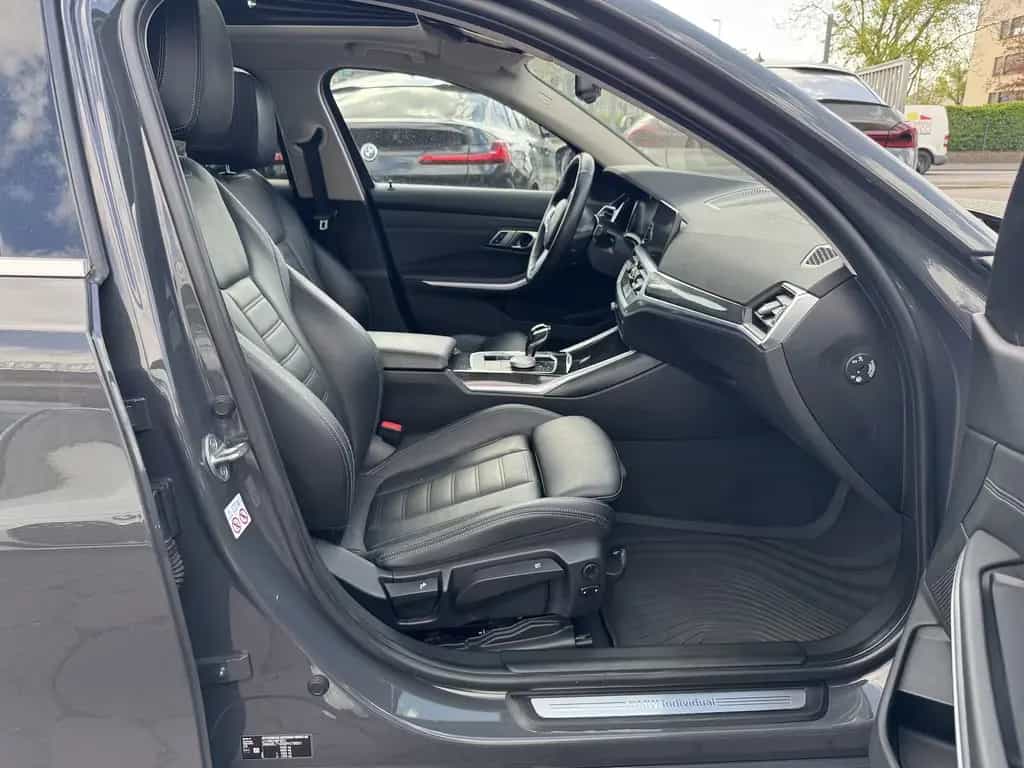 BMW 320 d xDrive Luxury Line M-LENK HUD PANO 360 ACC 09/2019-photo-10