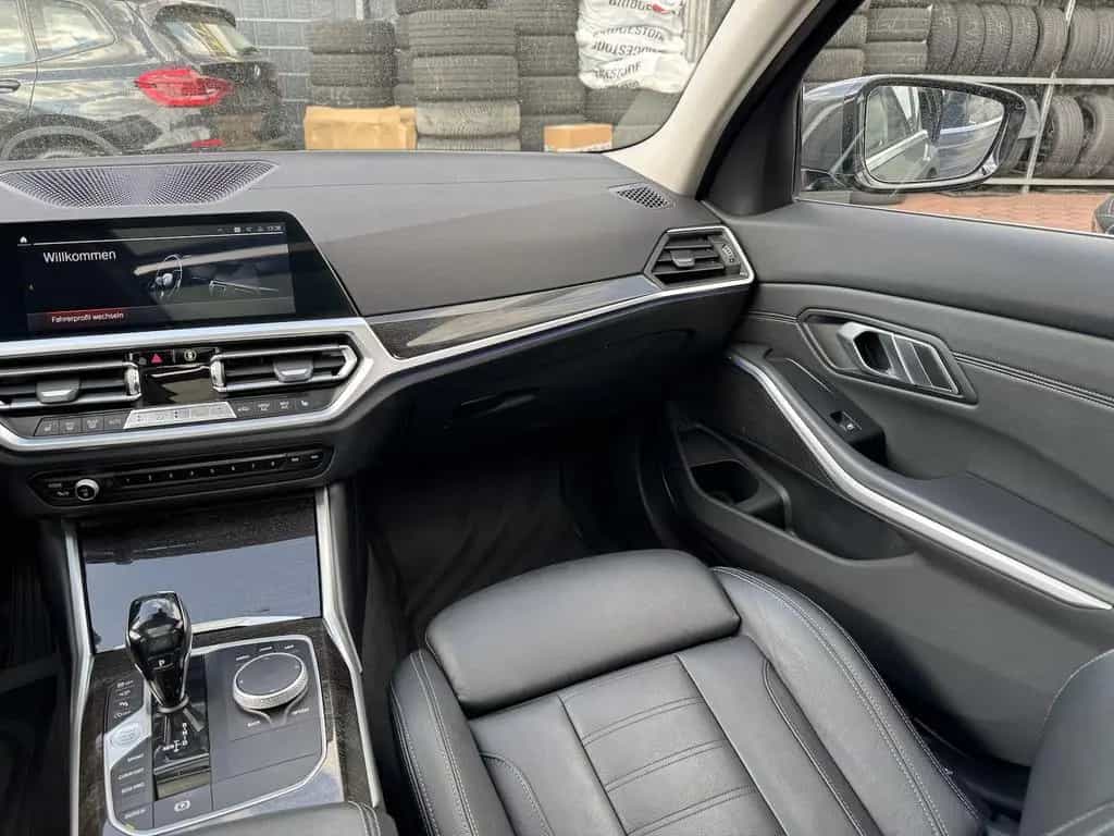 BMW 320 d xDrive Luxury Line M-LENK HUD PANO 360 ACC 09/2019-photo-19