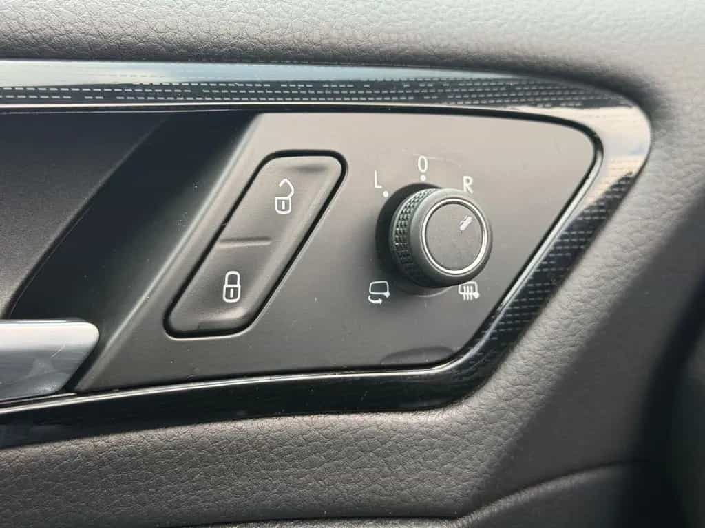 Volkswagen Golf VII Lim. Sound*S-HEFT+PDC+KLIMAAUTO+SHZ*TOP 02/2018-photo-16