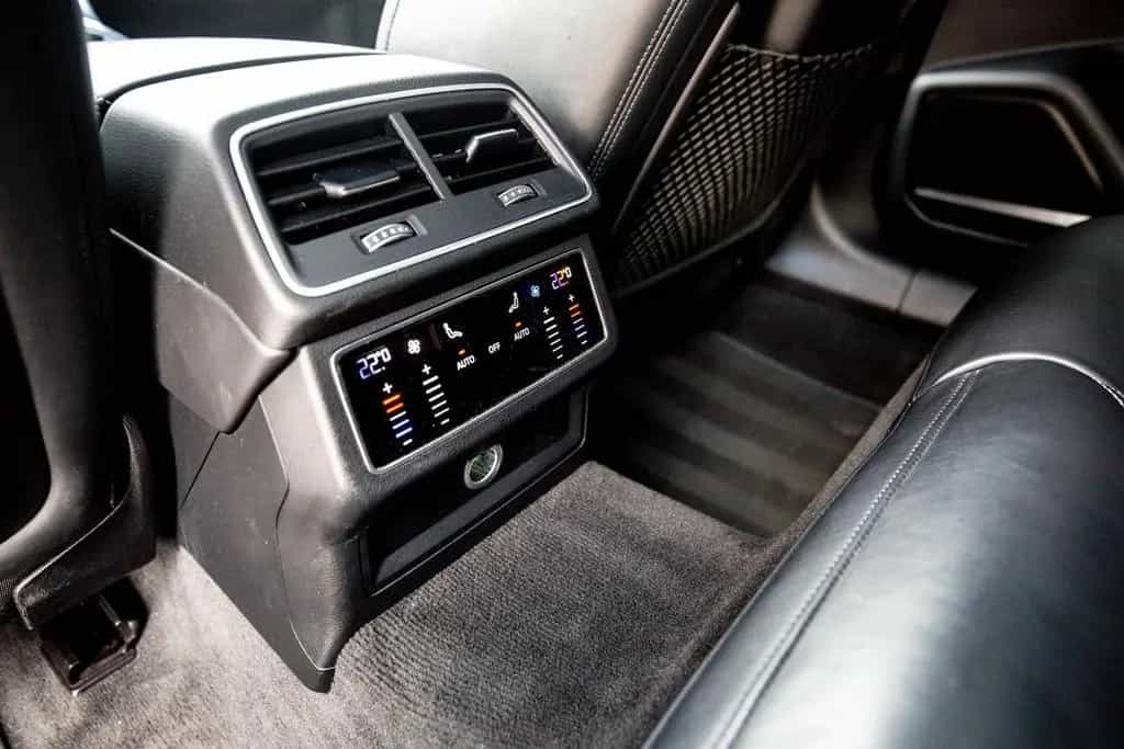 Audi A6 Avant 55 TFSI quattro S edition 09/2019-photo-16