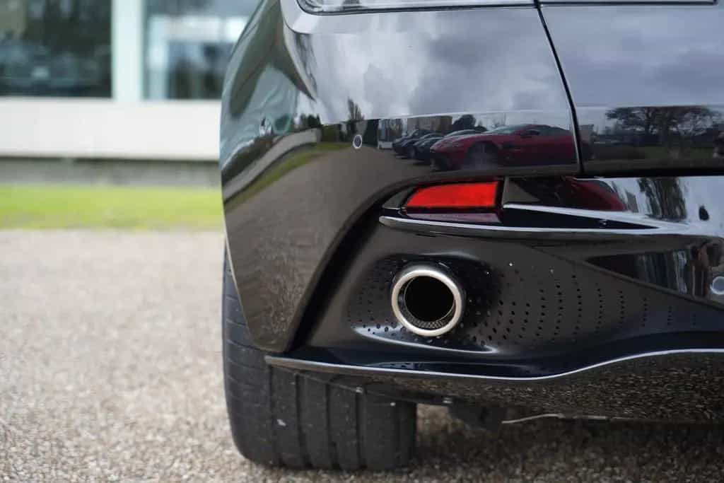 Aston Martin DB12 4.0 V8 Volante 03/2026-photo-12