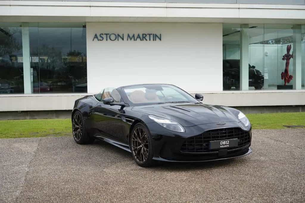 Aston Martin DB12 4.0 V8 Volante 03/2026-photo-2