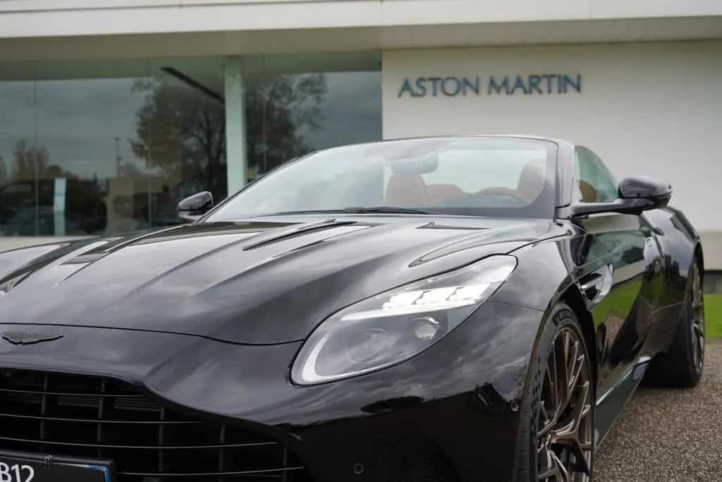 Aston Martin DB12 4.0 V8 Volante 03/2026-photo-9