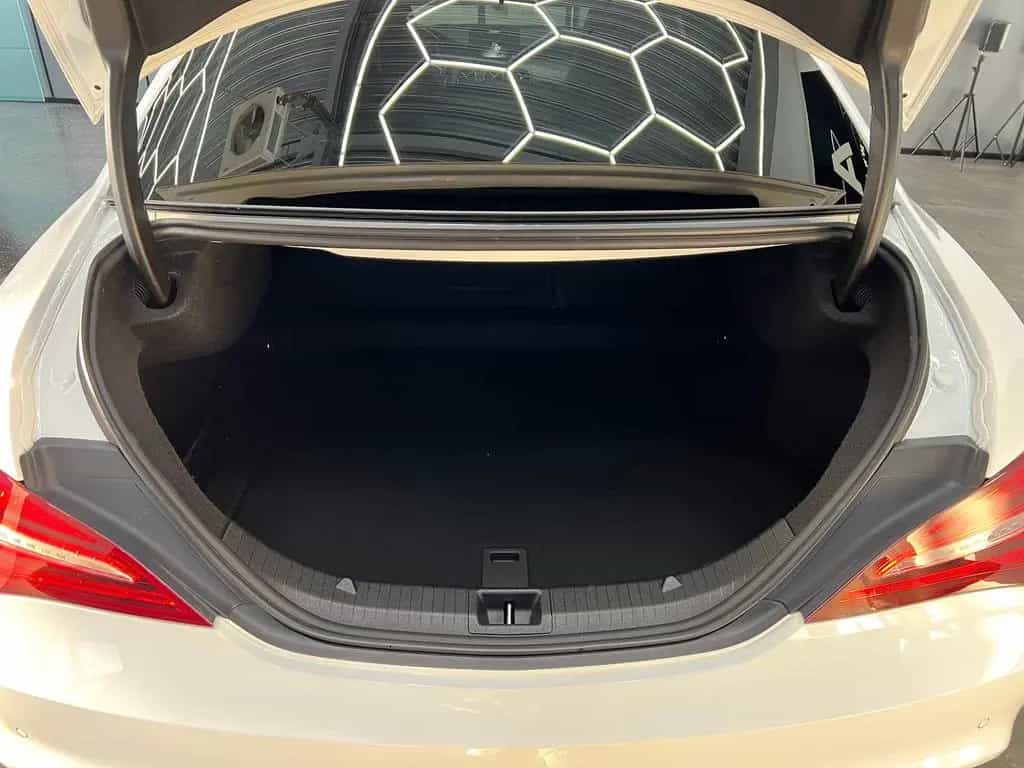 Mercedes-Benz CLA-Class 250 CGI 4Matic, AMG, Kamera,LED,StandH.,Pano 01/2019-photo-26