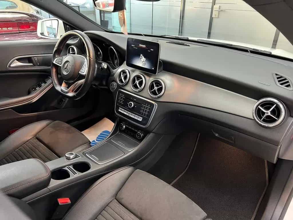 Mercedes-Benz CLA-Class 250 CGI 4Matic, AMG, Kamera,LED,StandH.,Pano 01/2019-photo-27