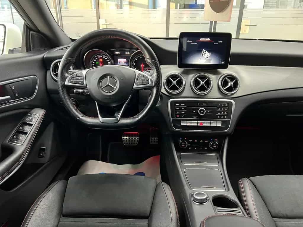 Mercedes-Benz CLA-Class 250 CGI 4Matic, AMG, Kamera,LED,StandH.,Pano 01/2019-photo-35