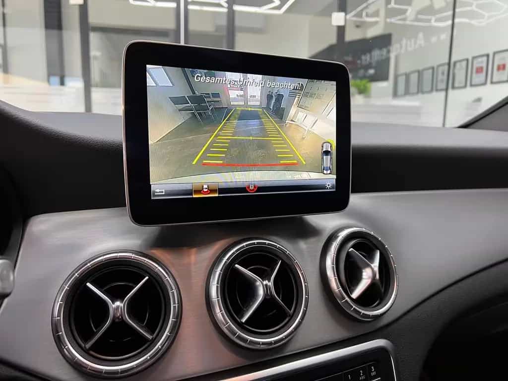Mercedes-Benz CLA-Class 250 CGI 4Matic, AMG, Kamera,LED,StandH.,Pano 01/2019-photo-39